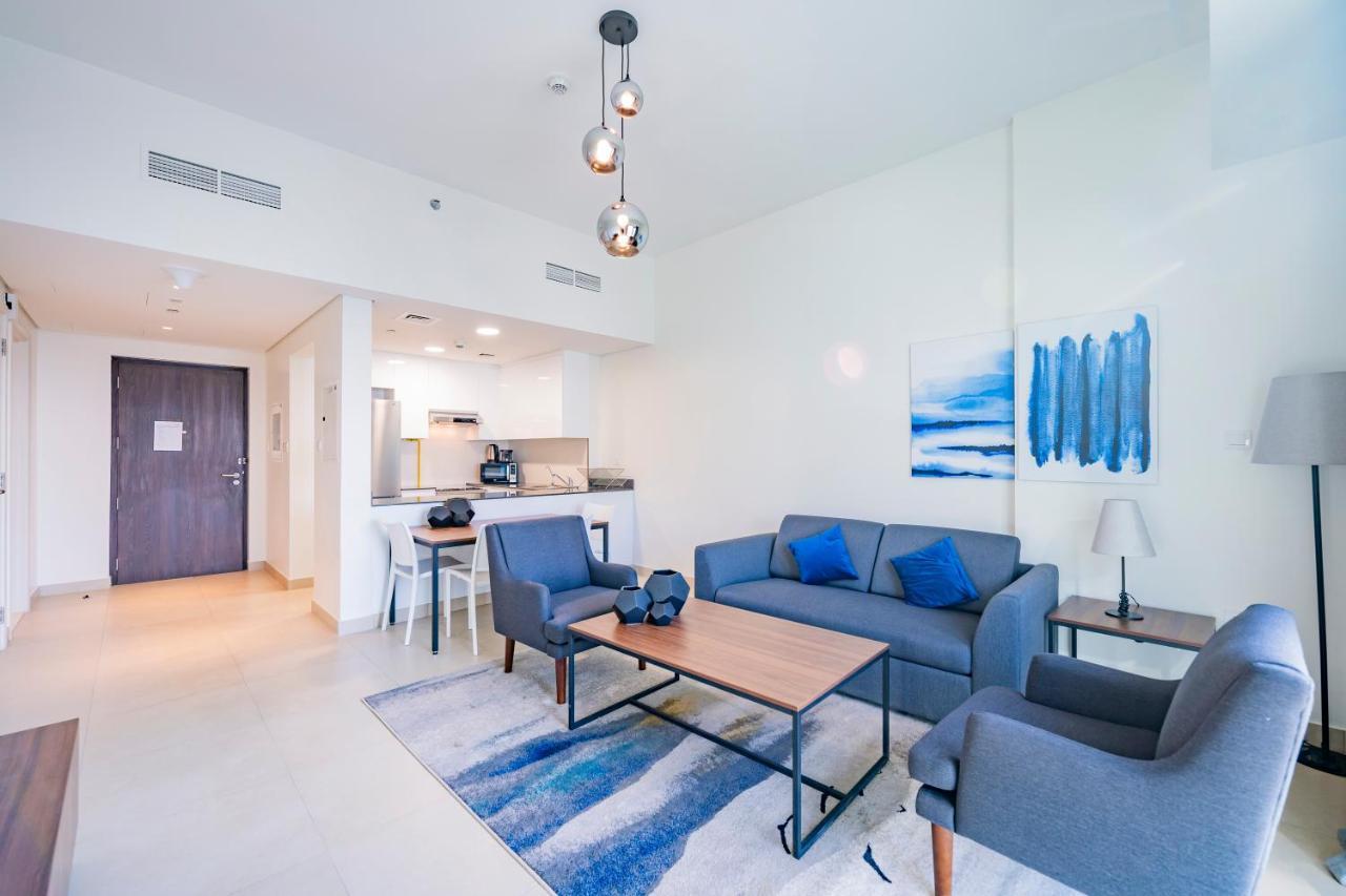 Expo Village Serviced Apartments Dubai Esterno foto