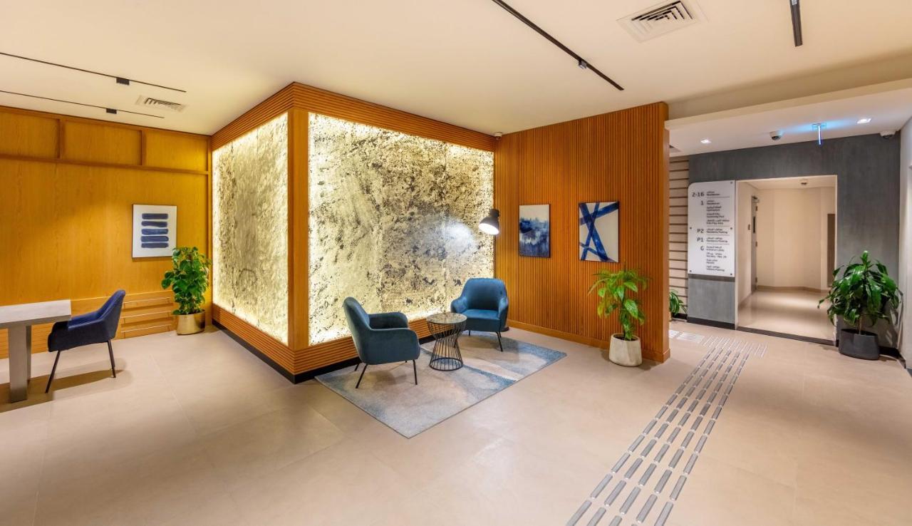 Expo Village Serviced Apartments Dubai Esterno foto