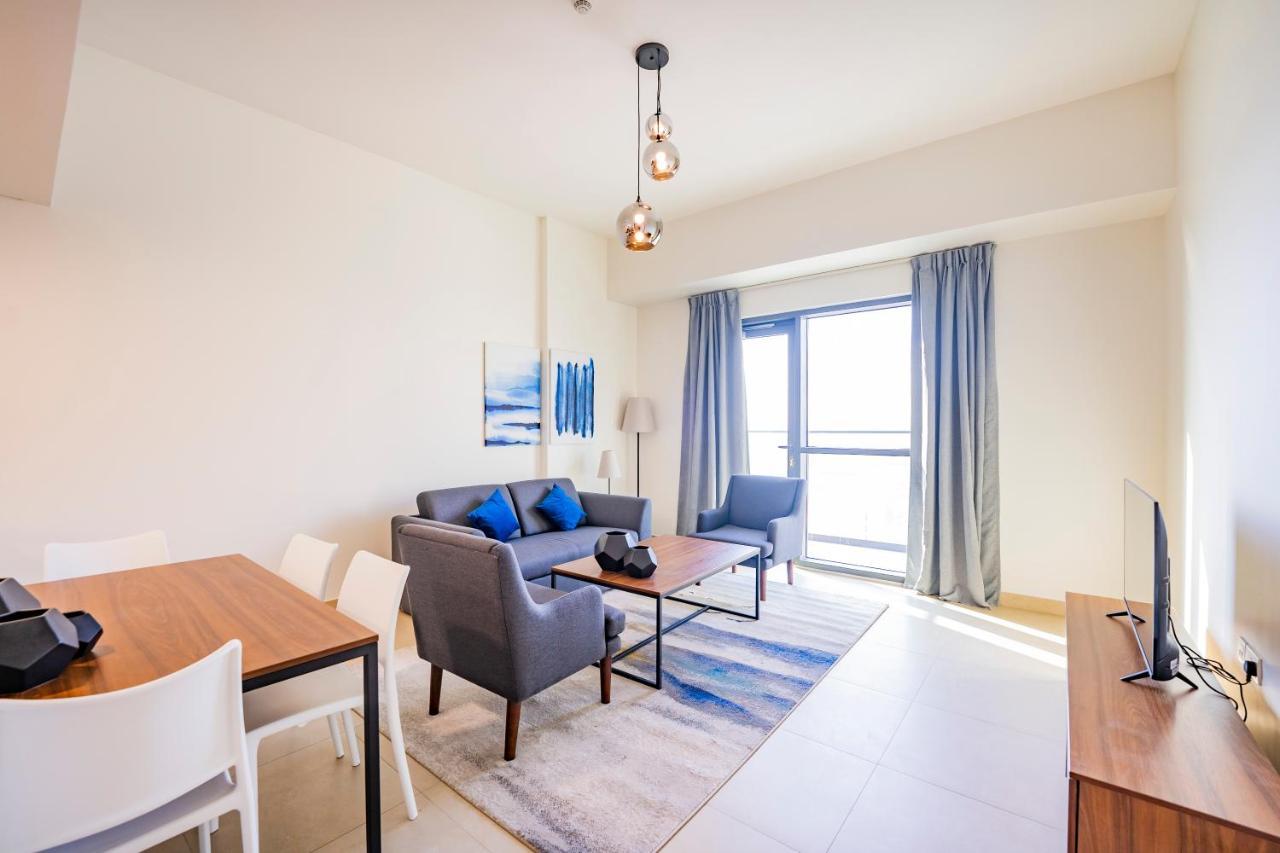 Expo Village Serviced Apartments Dubai Esterno foto