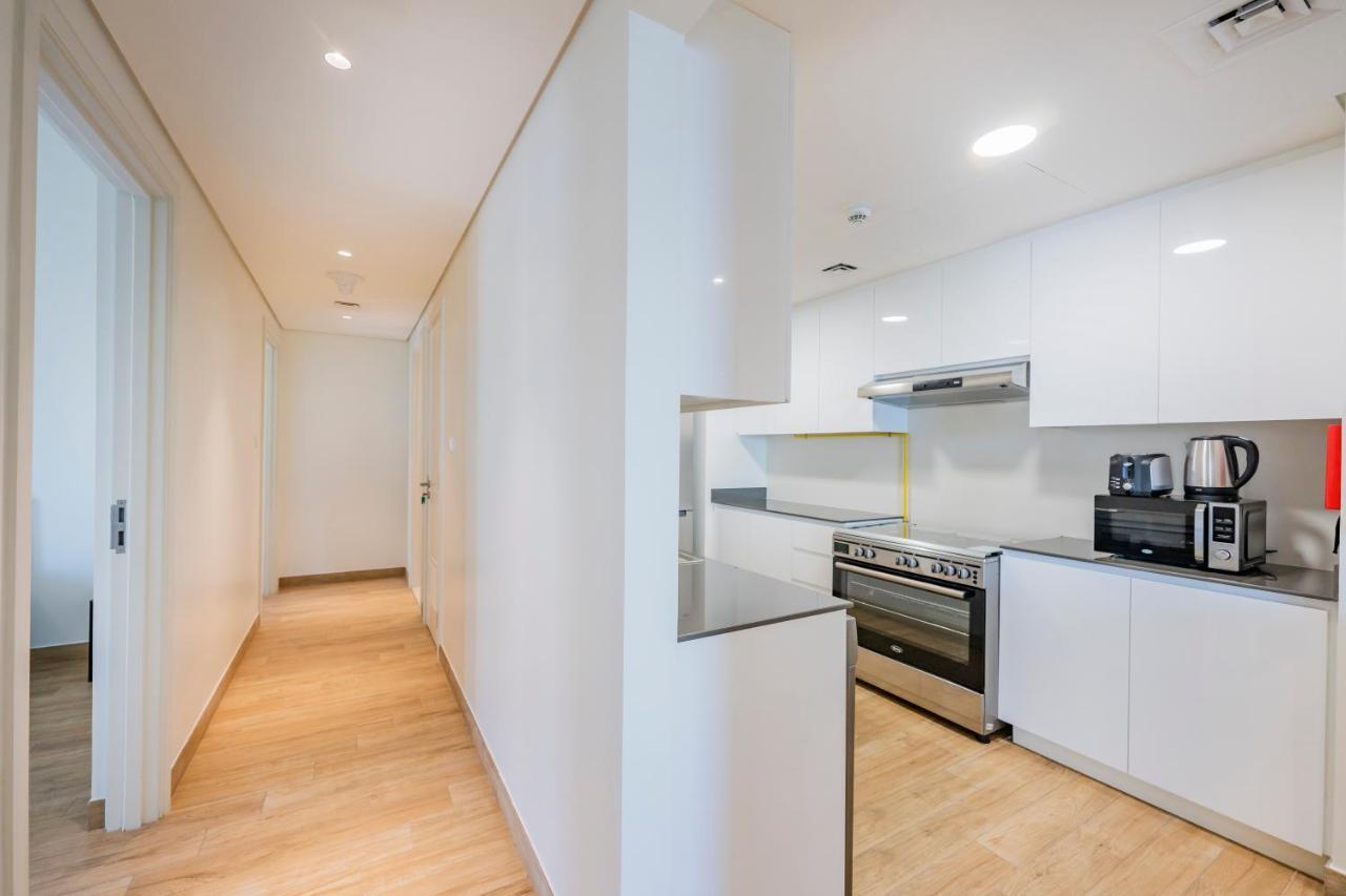 Expo Village Serviced Apartments Dubai Esterno foto