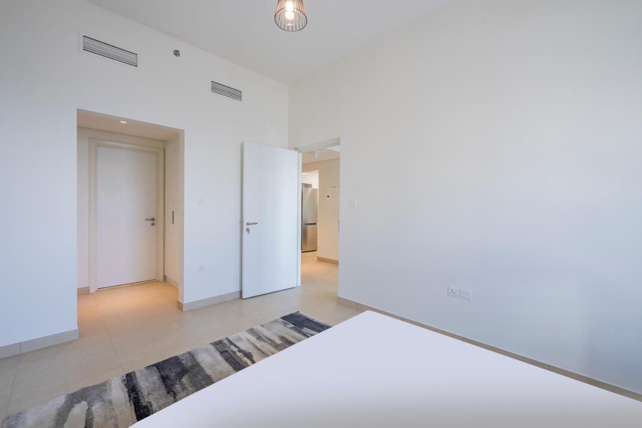 Expo Village Serviced Apartments Dubai Esterno foto