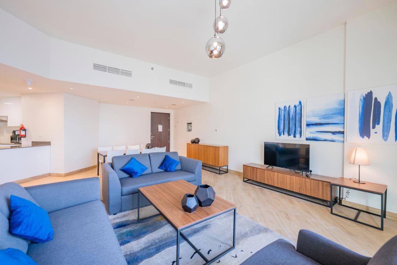Expo Village Serviced Apartments Dubai Esterno foto