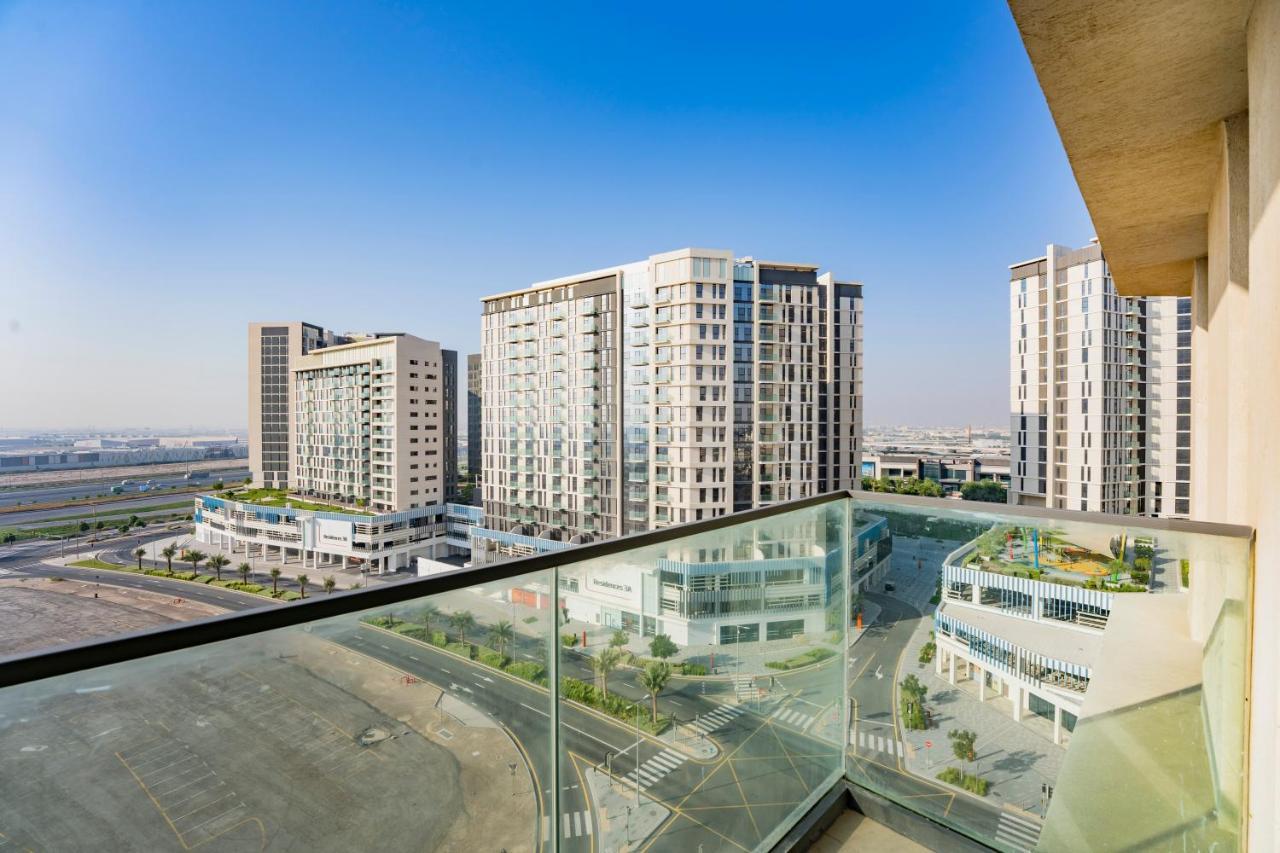 Expo Village Serviced Apartments Dubai Esterno foto