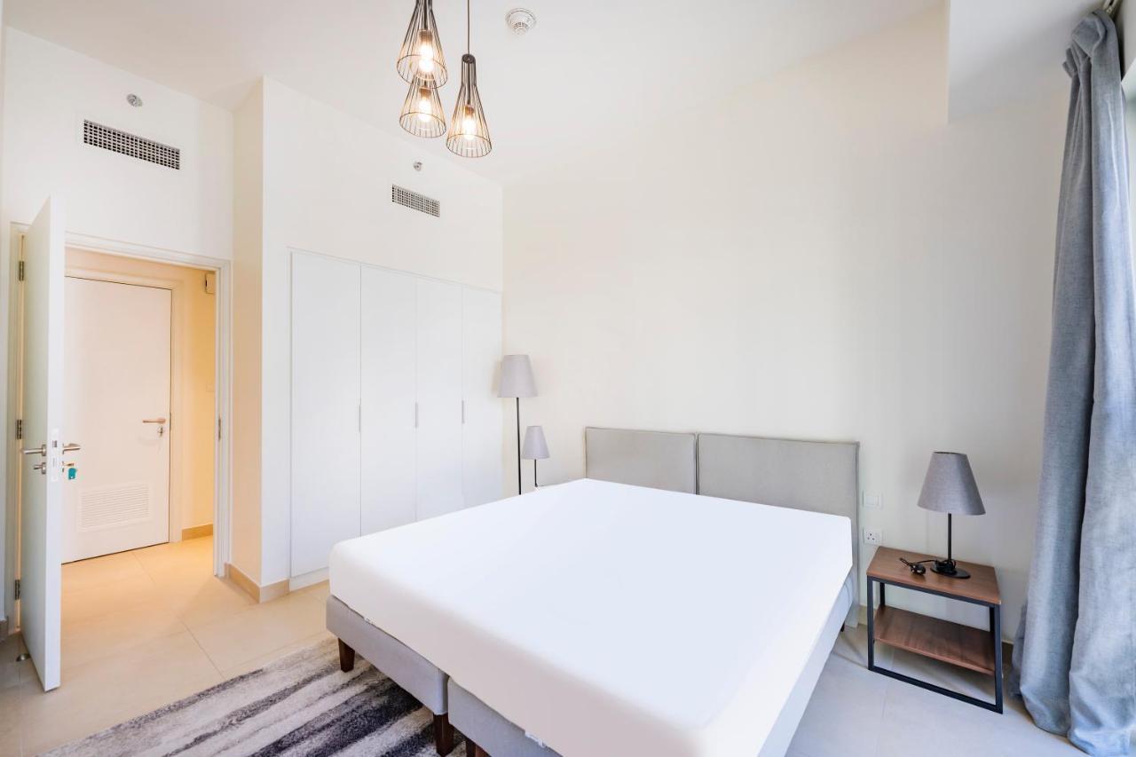 Expo Village Serviced Apartments Dubai Esterno foto