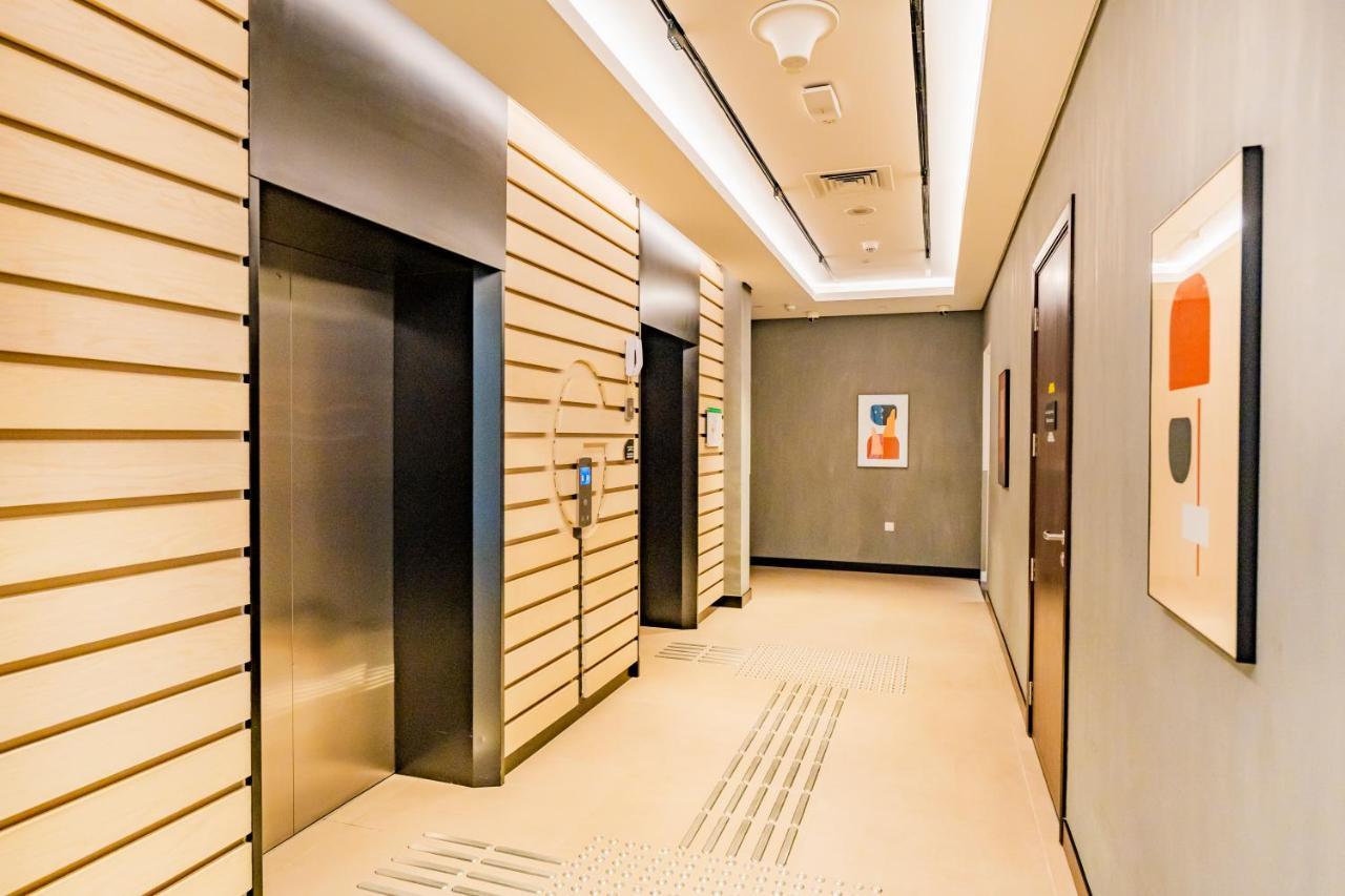 Expo Village Serviced Apartments Dubai Esterno foto