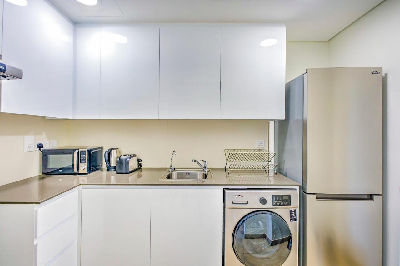 Expo Village Serviced Apartments Dubai Esterno foto