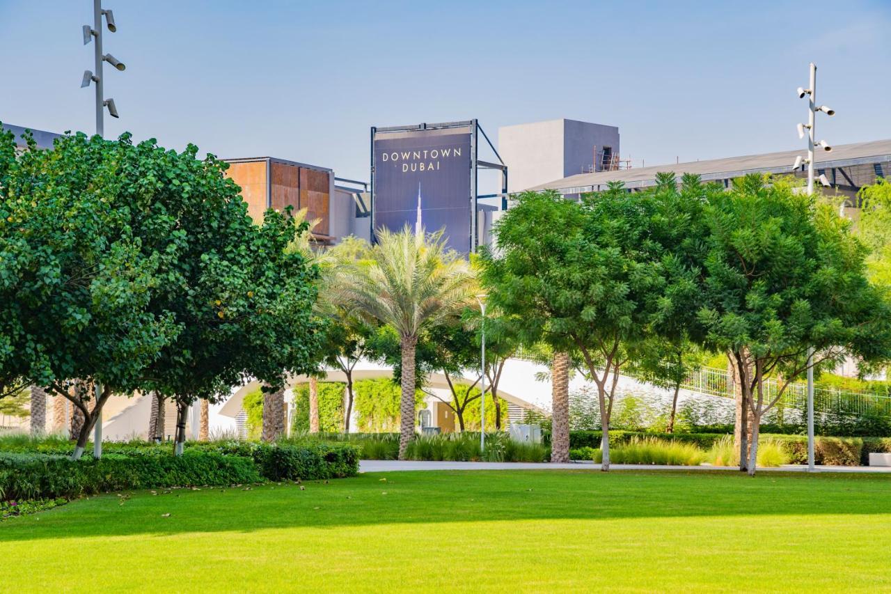 Expo Village Serviced Apartments Dubai Esterno foto